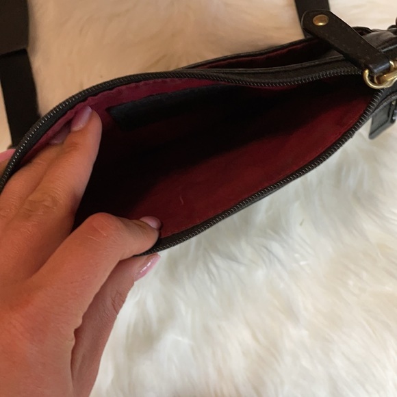 Leather crossbody bag - Picture 4 of 8